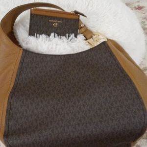 Micheal Kors Fulton handbag and card holder